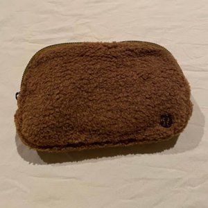 lululemon Everywhere Fleece Belt Bag